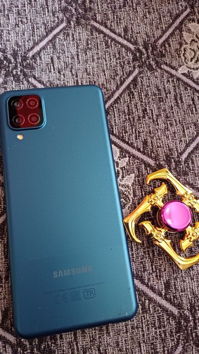 Телефон сломанный