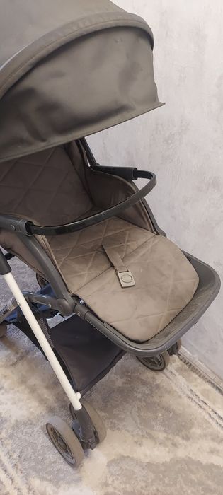 Прогулочная коляска Happy Baby Mia