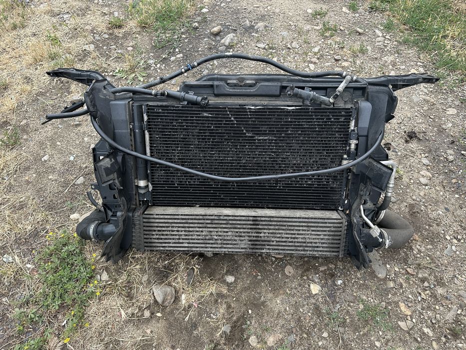 Far capota tragher cu radiatoare Audi q 5  2011 facelift