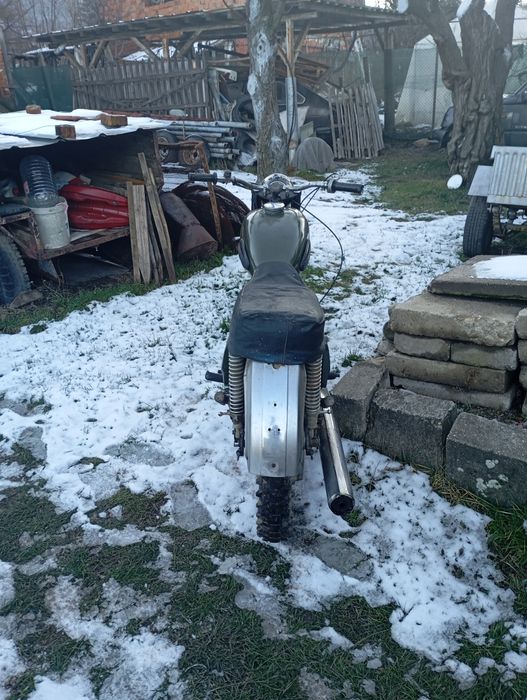 Цял или на части иж планета