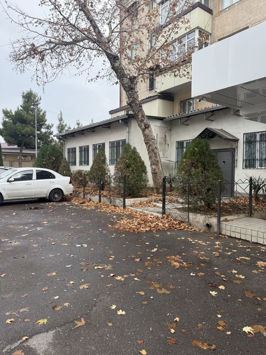 Сдается помешение под офис певый этаж Чиланзар