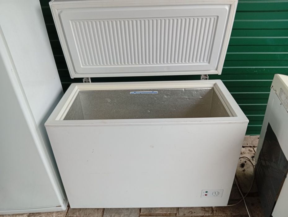 Продам морозилку