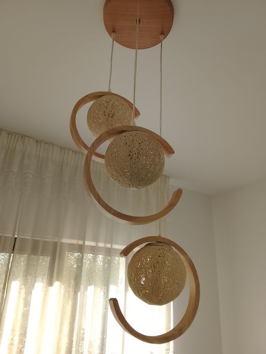 Lustra pentru living