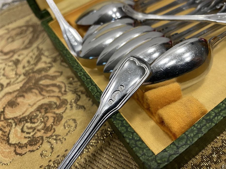 Английски лъжички с дълбока маркировка