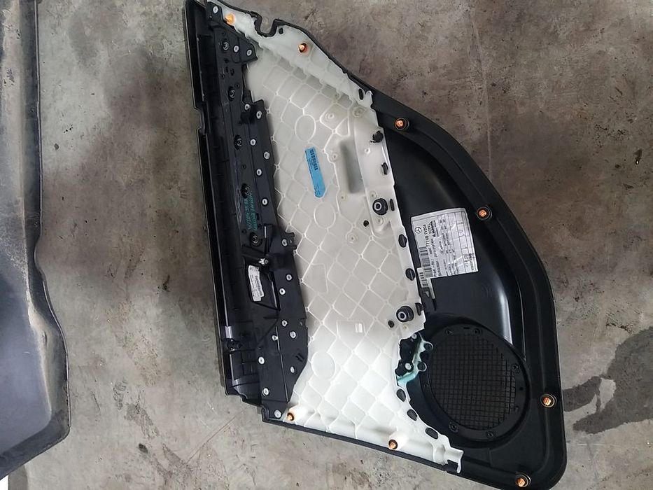 Fata tapiterie usa stanga spate mercedes c class w204 berlina facelift a2045402610