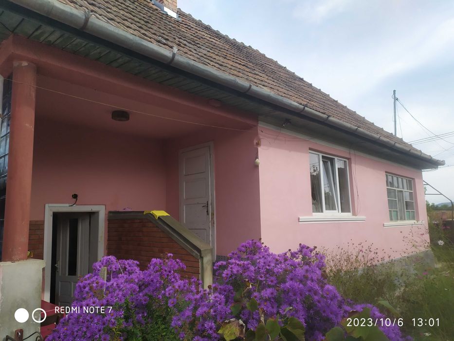 Vand Casa + teren - 1900mp, in  Unirea județul Alba