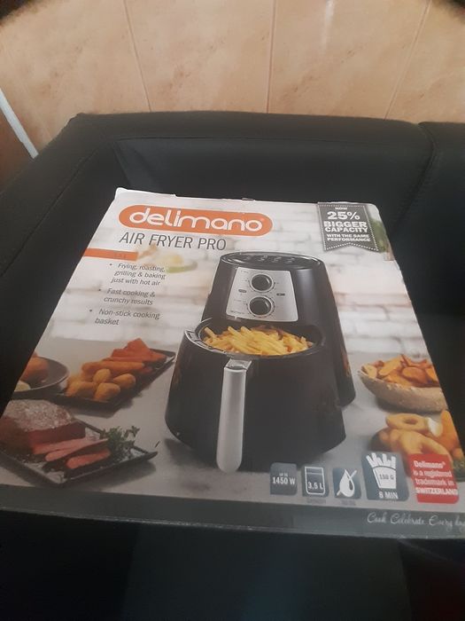 Vând Friteuza cu aer cald