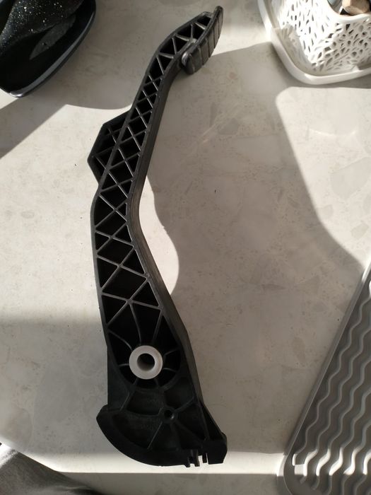 Педаль сцепления Reno