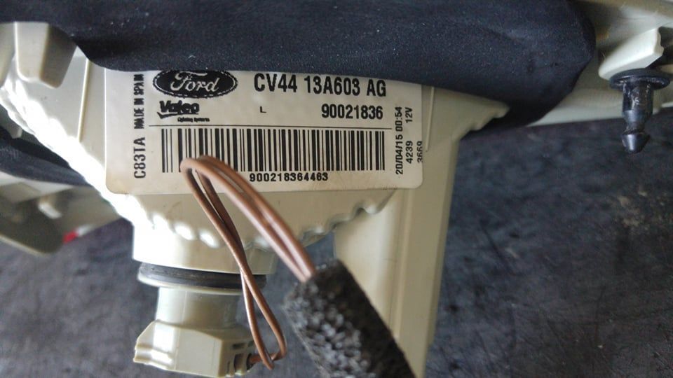 Stop tripla lampa stanga haion ford kuga 2 cv44 13a603 ag 90021836