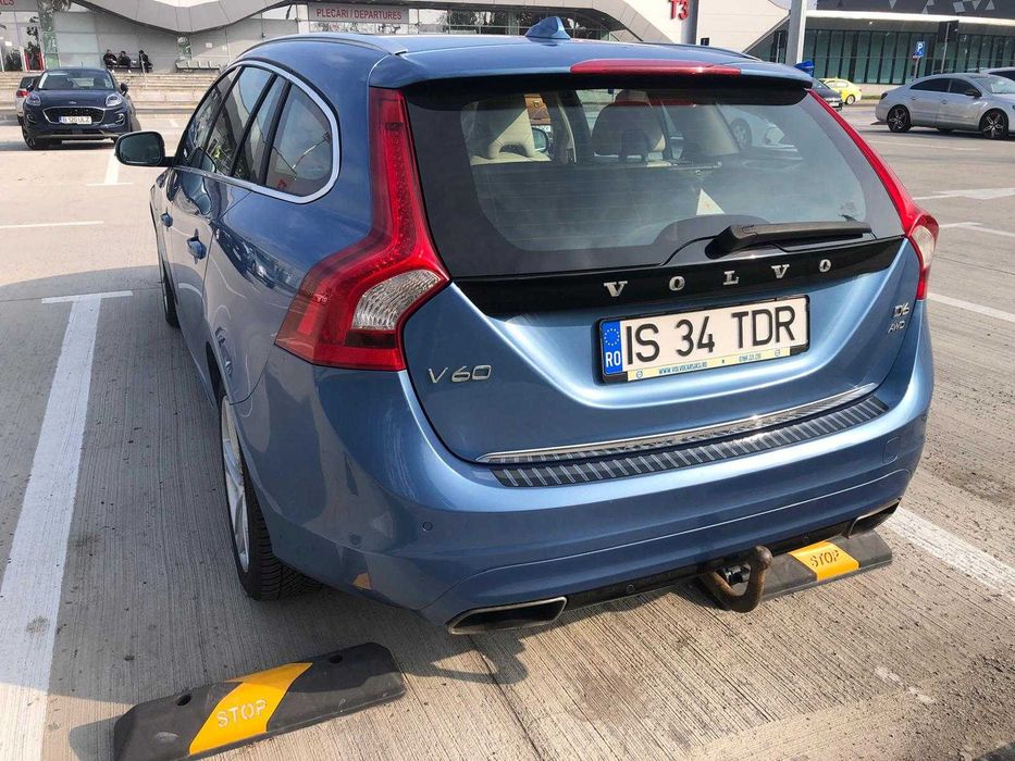 Volvo V60 D6 Plug-In Hybrid 285 CP