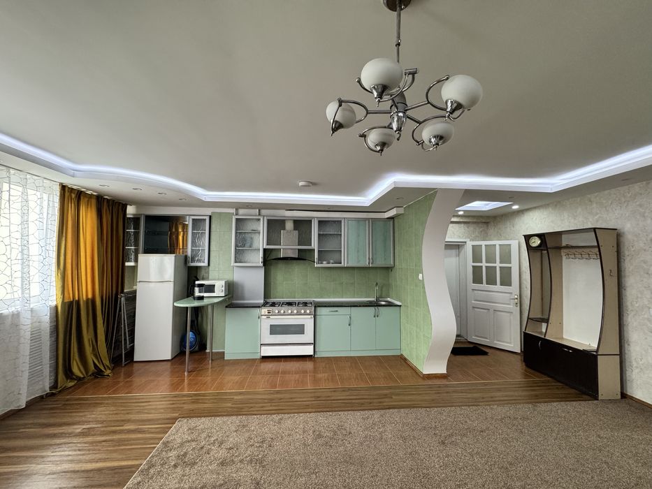 Oybek metro Arenda Mirobod bozori yonida