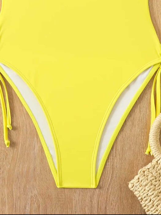 Цялостен жълт бански С/М размер