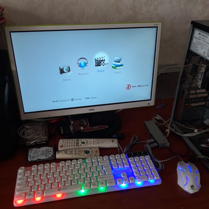 Продам Телевизор/монитор 21"