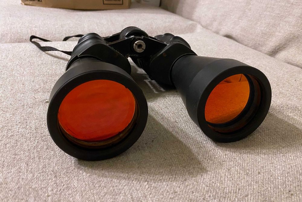 Binoclu cu lentile portocalii, functional, ideal joaca sau incepatori