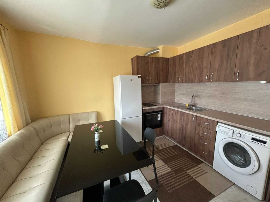 Дава се под наем Двустаен апартамент в Варна, Левски - 60 кв.м за 448.8 € - Снимка #2