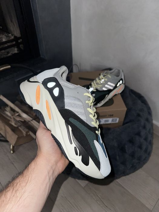 Adidas Yeezy Boost 700 Wave Runner