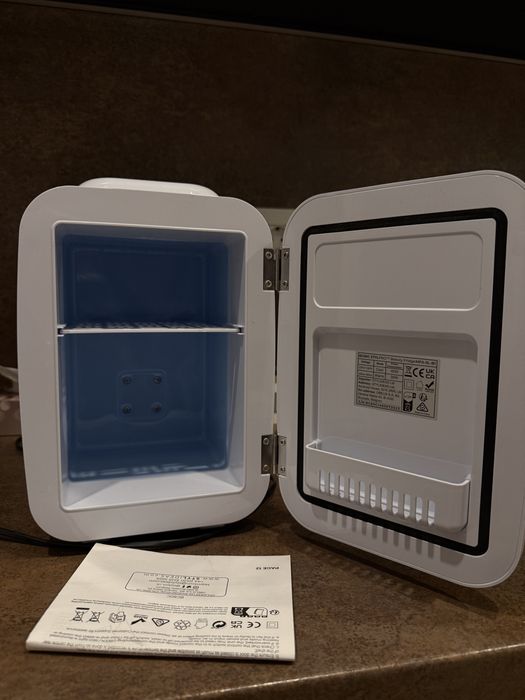 Stylpro Frigider pentru depozitarea produselor cosmetice