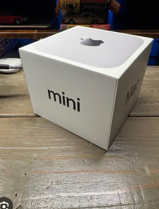 Mini mac 256 gb gri ca nou.