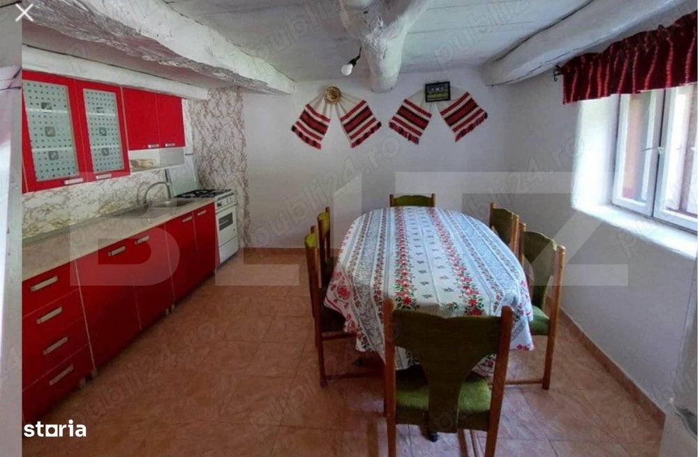 Casa individuala cu 3 camere, 217 mp utili,2000 mp teren,Intregalde