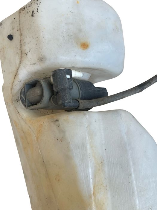Vas Lichid De Spalare Parbriz + Pompita Dacia Duster 2010 - > 1.5Dci