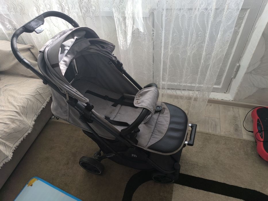 Продам коляску в хорошем состоянии.