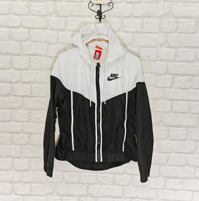 NIKE Оригинално дамско тънко яке за спорт бягане / тичане размер XS