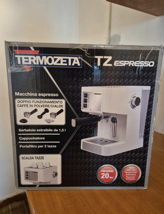Aparat de cafea termozeta