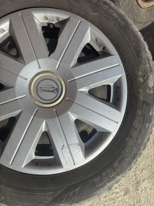 Vând jante de tablă + anvelope M+S 195/65 R15 – VW -200 lei toate