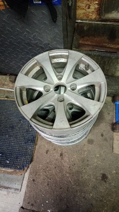 Диски на 14,Ниссан Мазда,