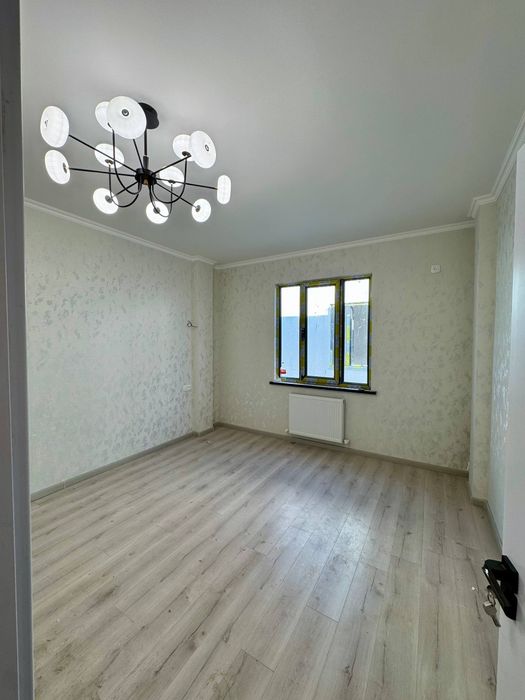 Срочно продаётся Танхаус 2ком студия М.улугбек район Максим горький