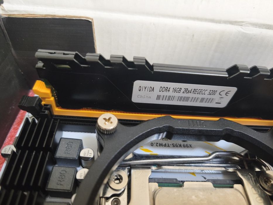 X99 + xeon e5 2680 v4 + 32 gb ddr4 3200