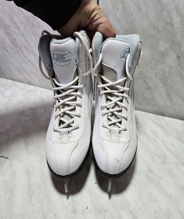 Patine 1056 gheata patinaj artistic Lake Placid marime 37 (24 cm )