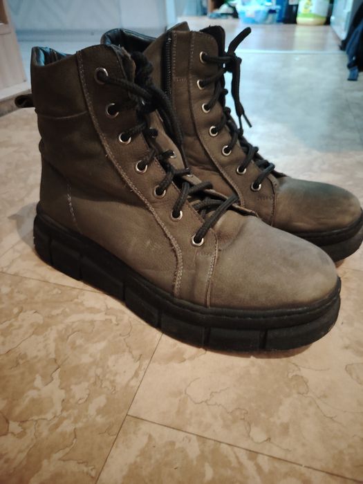 Женские ботинки 39 р