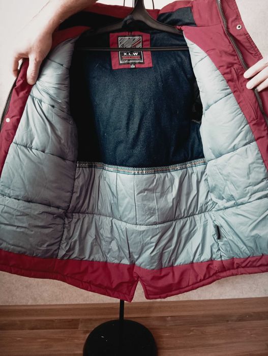 Продам зимнюю куртку