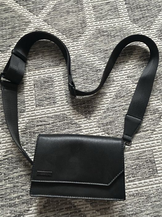 Черна дамска чанта