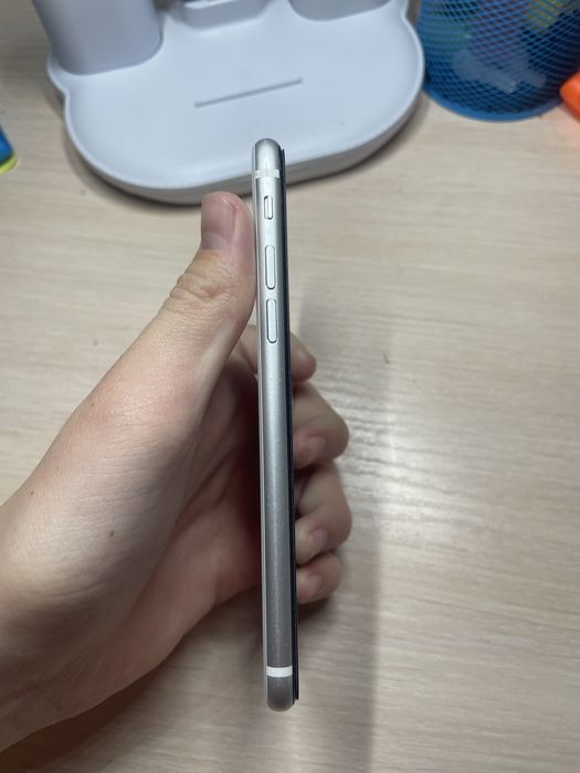 iPhone se 2020 // Белый // Идеал