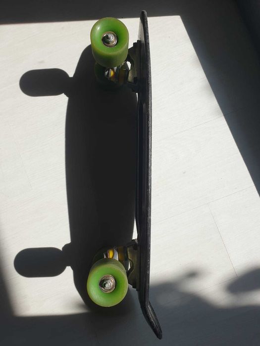 Pennyboard cu ghiozdan + echipament