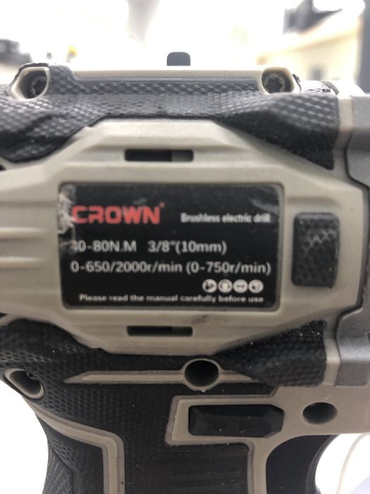 Шуруповерт Crown (p25)