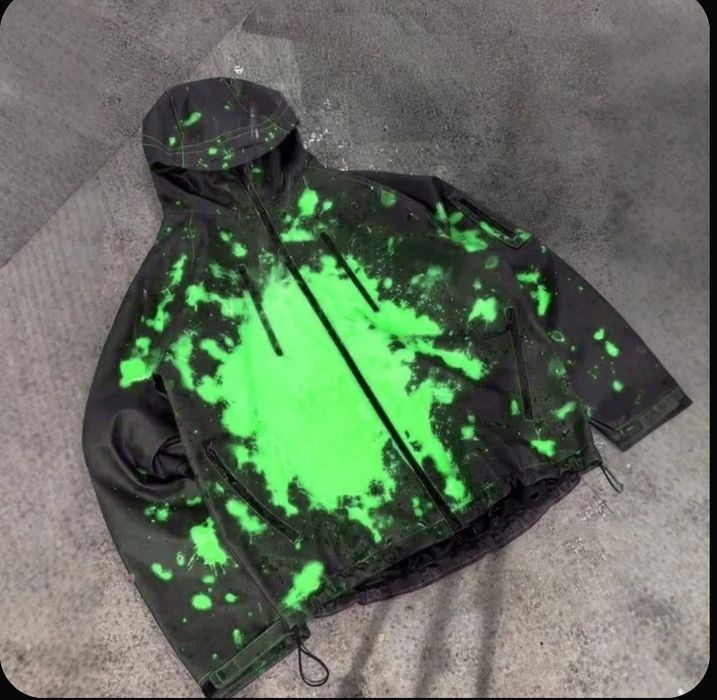 Куртка - ветровка