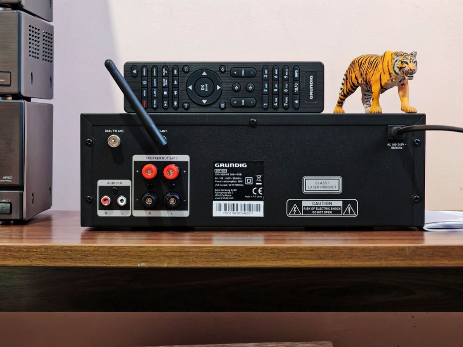 Grundig CMS-5000 Dab/Dab+/BT/ Internet. Venit din altă galaxie. Nou !