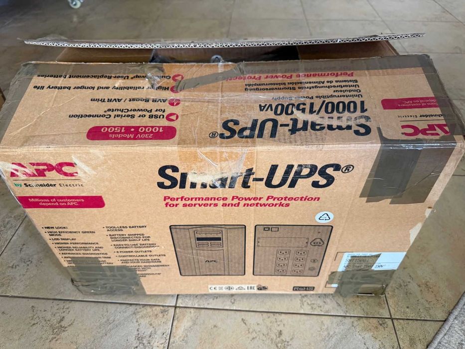 UPS APC Smart-UPS C, 1500VA/900W, Line Interactive, Tower