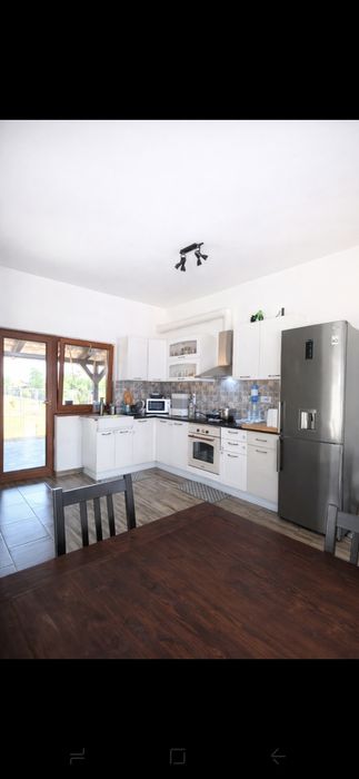 VÂND CASĂ NOUĂ 165m² .Preț 139.000 € .0747422921