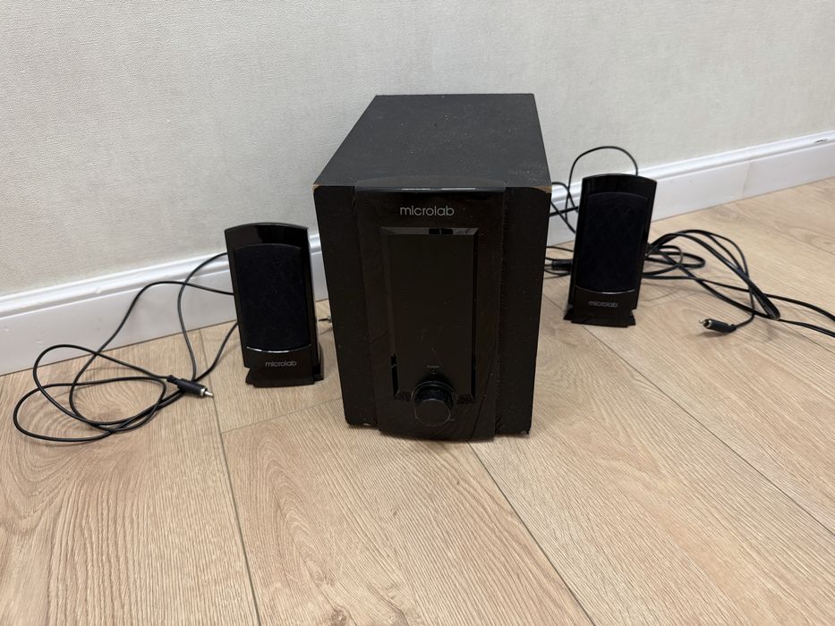 Колонки Microlab M-590 2.1 с сабвуфером