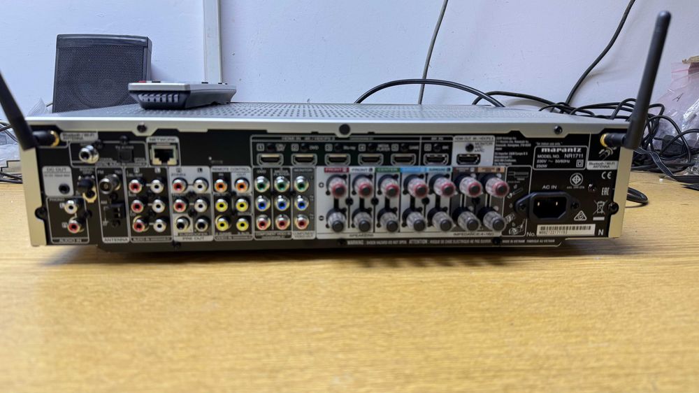 Marantz SR1711 slim 8k