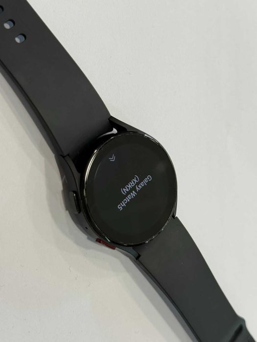 Смарт часовник Samsung Galaxy Watch 5 – 40 мм