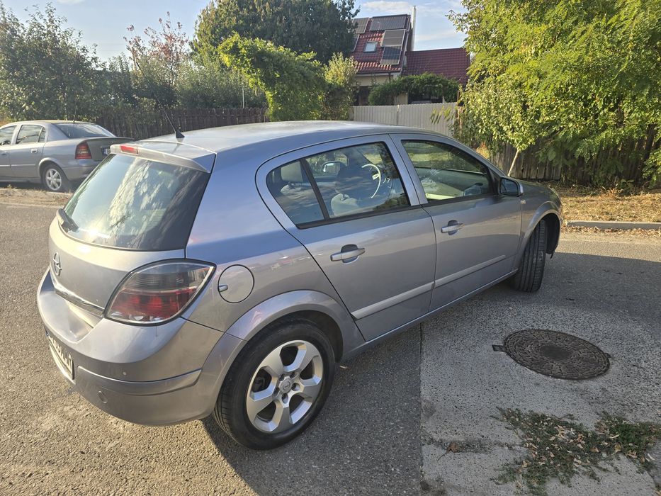 Opel Astra H 2008