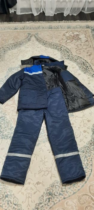 Продам спец одежду