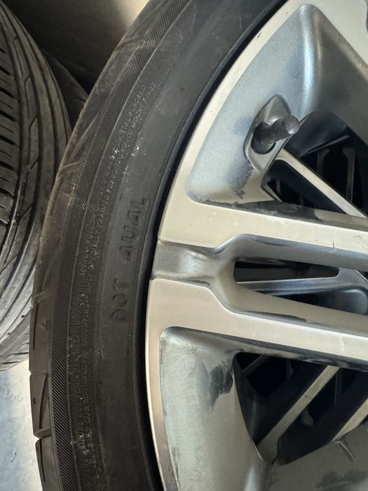 Гуми с лети джанти