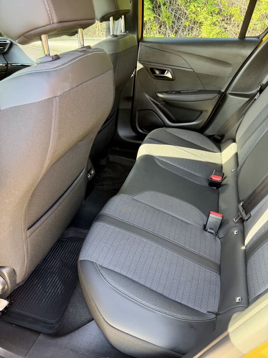 Vand Peugeot 208, 2023,  Allure pack