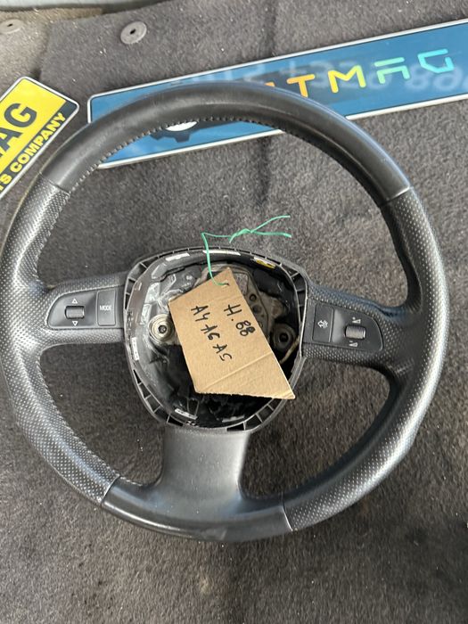 TOP! Волан Audi A5 А4 А6 волан и мулти бутони 8K 4F ном 88 Ауди